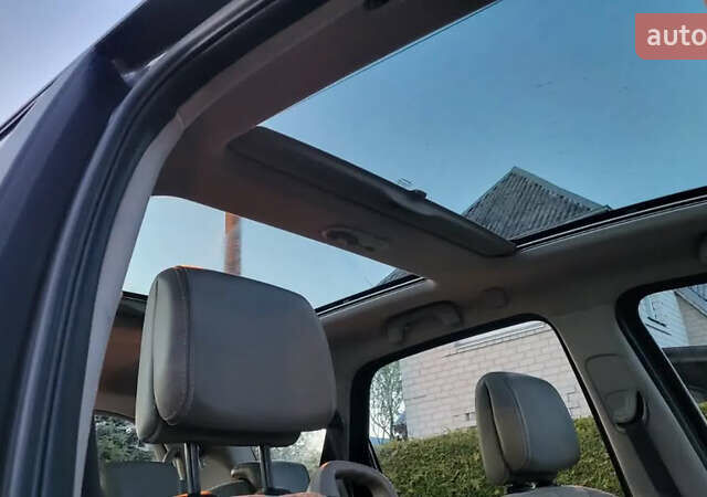 Серый Рено Гранд Сценик, объемом двигателя 2 л и пробегом 276 тыс. км за 5000 $, фото 4 на Automoto.ua