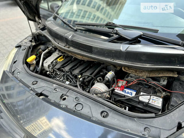 Сірий Рено Гранд Сценік, об'ємом двигуна 2 л та пробігом 236 тис. км за 4300 $, фото 64 на Automoto.ua
