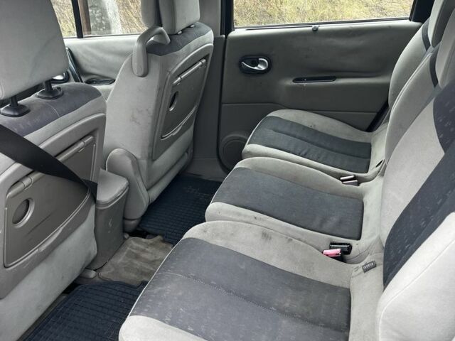 Серый Рено Гранд Сценик, объемом двигателя 2 л и пробегом 2 тыс. км за 2700 $, фото 4 на Automoto.ua