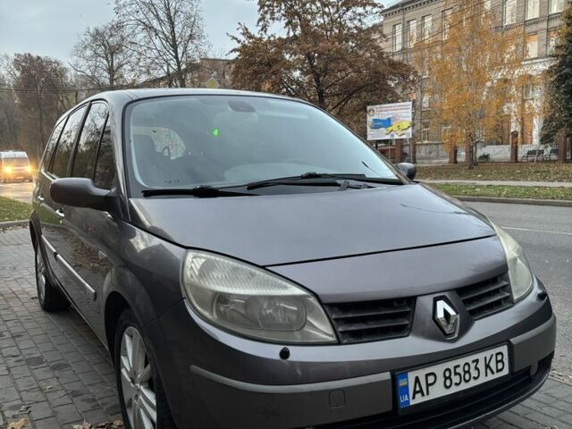 Серый Рено Гранд Сценик, объемом двигателя 1.6 л и пробегом 212 тыс. км за 4500 $, фото 5 на Automoto.ua