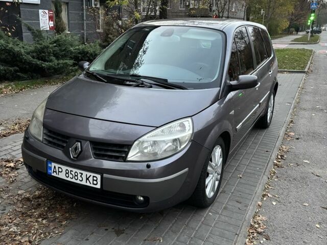 Серый Рено Гранд Сценик, объемом двигателя 1.6 л и пробегом 212 тыс. км за 4500 $, фото 4 на Automoto.ua