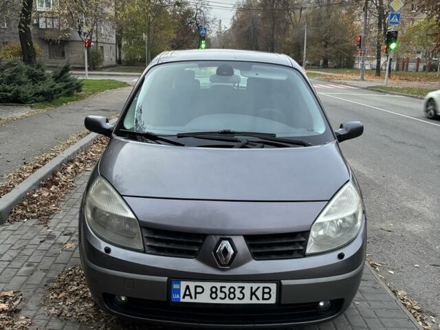 Серый Рено Гранд Сценик, объемом двигателя 1.6 л и пробегом 212 тыс. км за 4500 $, фото 2 на Automoto.ua