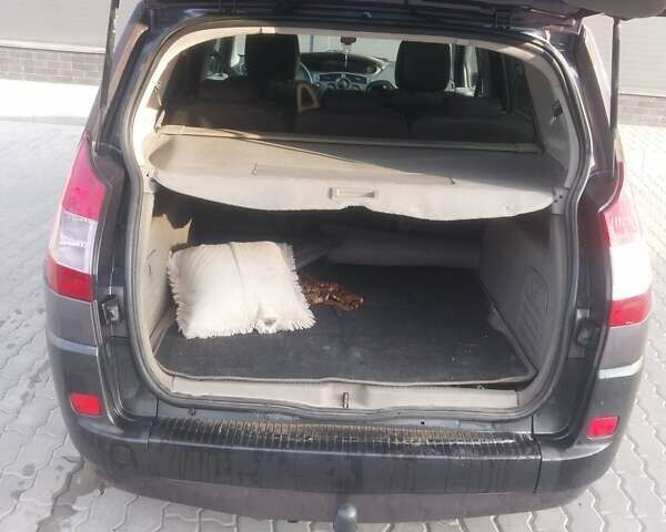 Серый Рено Гранд Сценик, объемом двигателя 1.5 л и пробегом 170 тыс. км за 3600 $, фото 7 на Automoto.ua