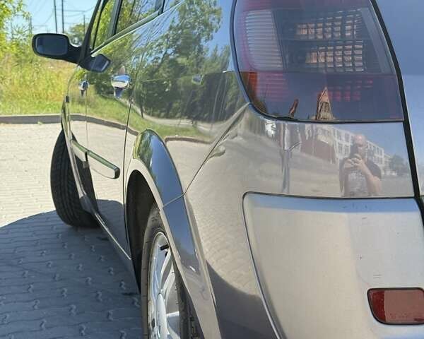 Сірий Рено Гранд Сценік, об'ємом двигуна 1.6 л та пробігом 232 тис. км за 4100 $, фото 13 на Automoto.ua