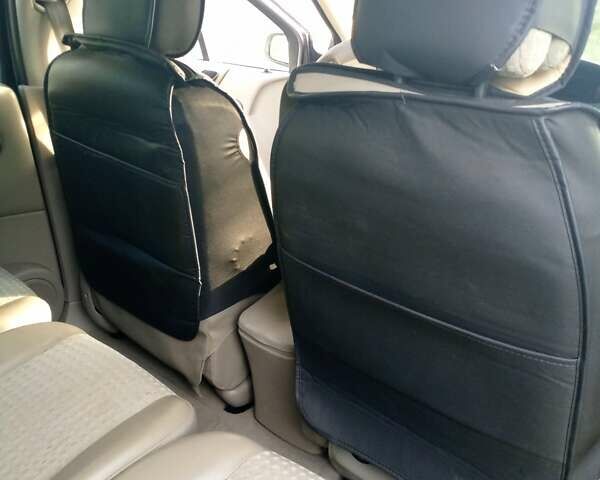 Серый Рено Гранд Сценик, объемом двигателя 1.6 л и пробегом 400 тыс. км за 4500 $, фото 25 на Automoto.ua