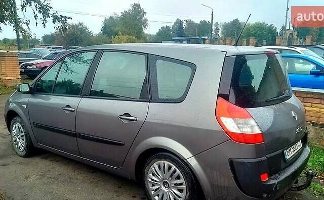 Серый Рено Гранд Сценик, объемом двигателя 2 л и пробегом 271 тыс. км за 4800 $, фото 2 на Automoto.ua