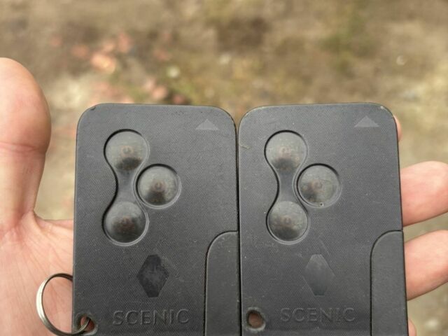 Сірий Рено Гранд Сценік, об'ємом двигуна 2 л та пробігом 277 тис. км за 5300 $, фото 7 на Automoto.ua