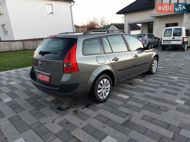 Серый Рено Гранд Сценик, объемом двигателя 1.6 л и пробегом 201 тыс. км за 4400 $, фото 10 на Automoto.ua