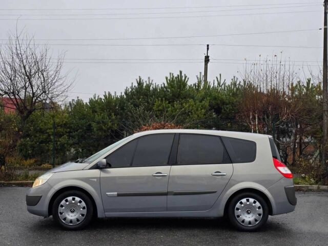 Серый Рено Гранд Сценик, объемом двигателя 2 л и пробегом 274 тыс. км за 5499 $, фото 3 на Automoto.ua