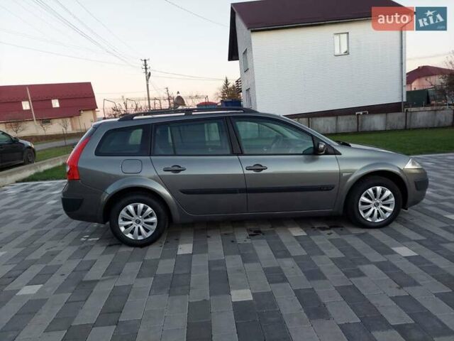 Серый Рено Гранд Сценик, объемом двигателя 1.6 л и пробегом 201 тыс. км за 4400 $, фото 19 на Automoto.ua