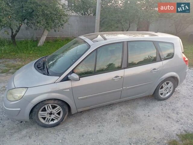 Серый Рено Гранд Сценик, объемом двигателя 1.9 л и пробегом 230 тыс. км за 1850 $, фото 2 на Automoto.ua