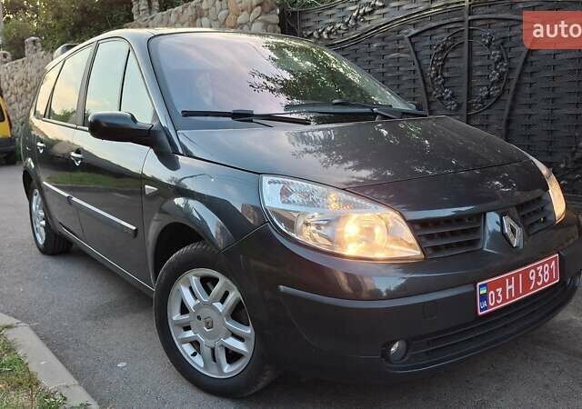 Рено Гранд Сценік 2005 у Луцьку на Automoto.ua Сірий Рено Гранд Сценік, об'ємом двигуна 1.6 л та пробігом 220 тис. км за 4899 $, фото 1 на Automoto.ua