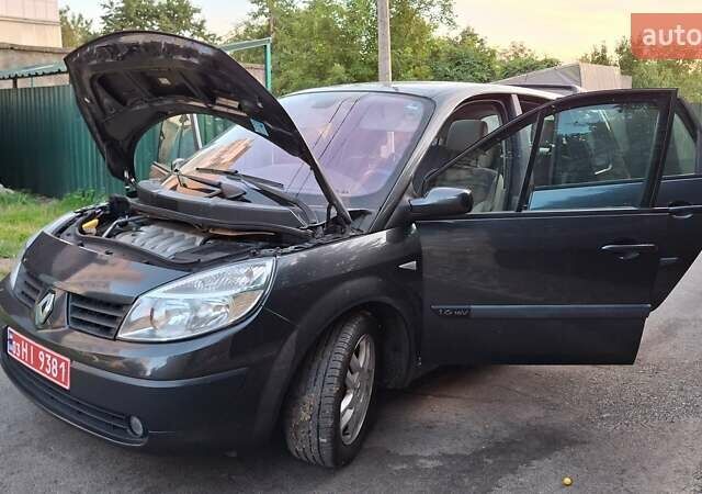 Рено Гранд Сценік 2005 у Луцьку на Automoto.ua Сірий Рено Гранд Сценік, об'ємом двигуна 1.6 л та пробігом 220 тис. км за 4899 $, фото 20 на Automoto.ua