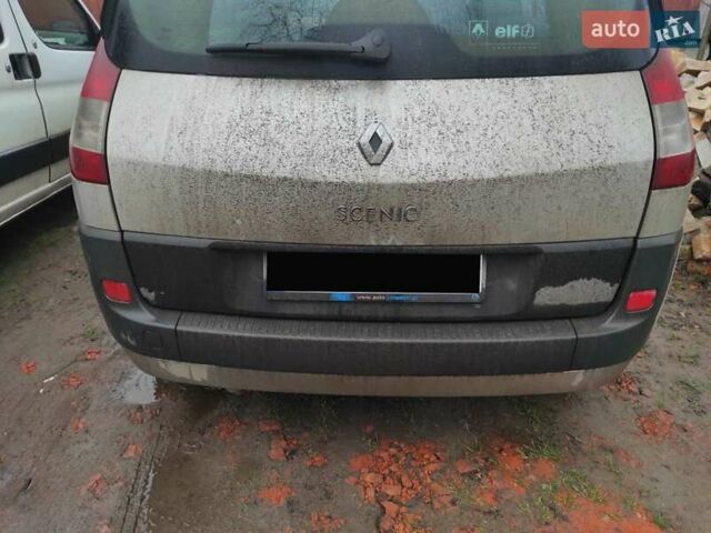 Серый Рено Гранд Сценик, объемом двигателя 1.9 л и пробегом 330 тыс. км за 4800 $, фото 2 на Automoto.ua