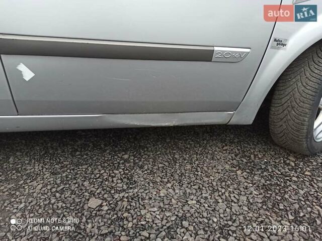 Рено Гранд Сценік 2005 у Луцьку на Automoto.ua Сірий Рено Гранд Сценік, об'ємом двигуна 2 л та пробігом 228 тис. км за 4600 $, фото 6 на Automoto.ua