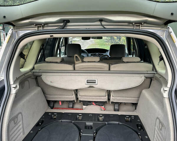 Сірий Рено Гранд Сценік, об'ємом двигуна 1.6 л та пробігом 181 тис. км за 4900 $, фото 13 на Automoto.ua