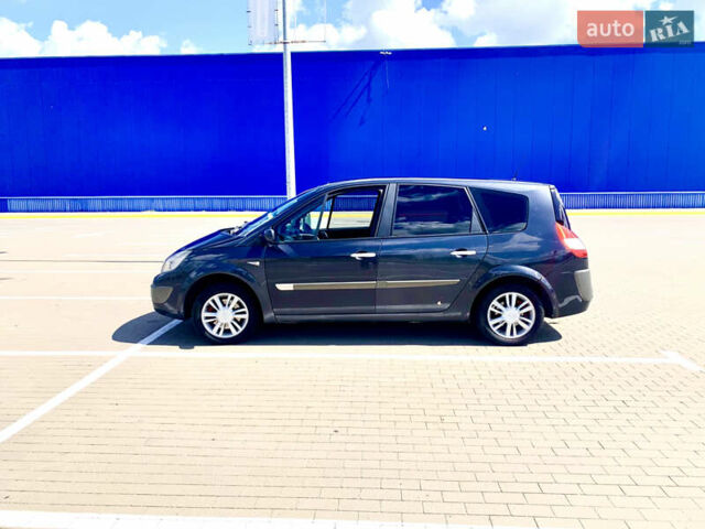 Серый Рено Гранд Сценик, объемом двигателя 2 л и пробегом 317 тыс. км за 5300 $, фото 3 на Automoto.ua