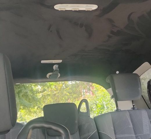 Серый Рено Гранд Сценик, объемом двигателя 2 л и пробегом 300 тыс. км за 4400 $, фото 4 на Automoto.ua