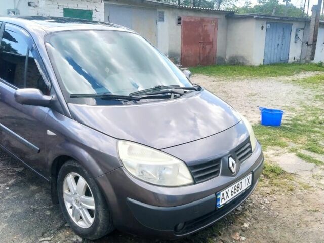 Серый Рено Гранд Сценик, объемом двигателя 2 л и пробегом 237 тыс. км за 5500 $, фото 8 на Automoto.ua