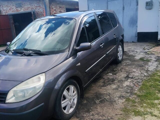 Серый Рено Гранд Сценик, объемом двигателя 2 л и пробегом 237 тыс. км за 5500 $, фото 7 на Automoto.ua