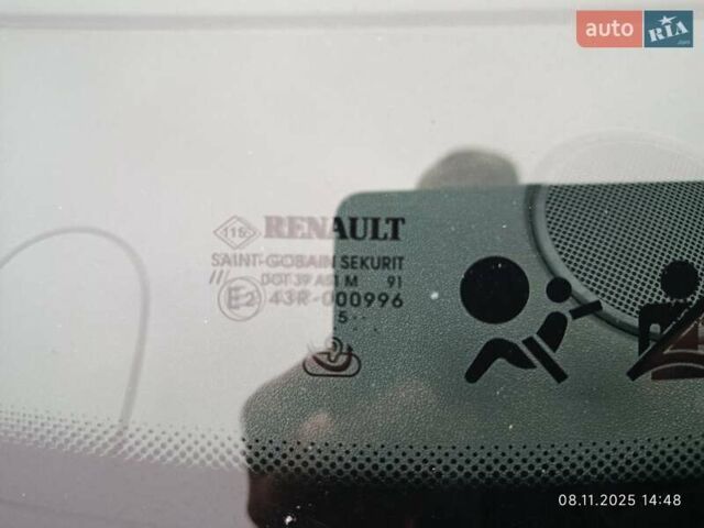 Серый Рено Гранд Сценик, объемом двигателя 2 л и пробегом 235 тыс. км за 5800 $, фото 8 на Automoto.ua