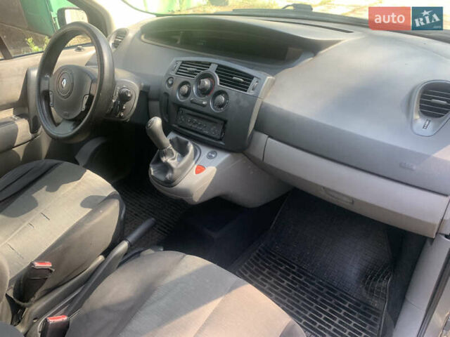 Серый Рено Гранд Сценик, объемом двигателя 1.5 л и пробегом 223 тыс. км за 4500 $, фото 10 на Automoto.ua