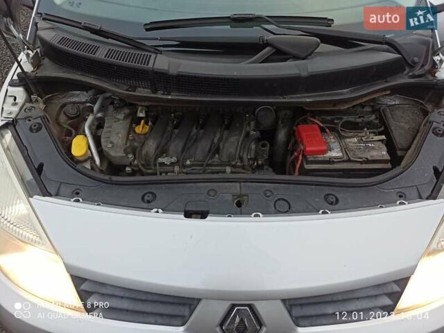Рено Гранд Сценік 2005 у Луцьку на Automoto.ua Сірий Рено Гранд Сценік, об'ємом двигуна 2 л та пробігом 228 тис. км за 4600 $, фото 14 на Automoto.ua