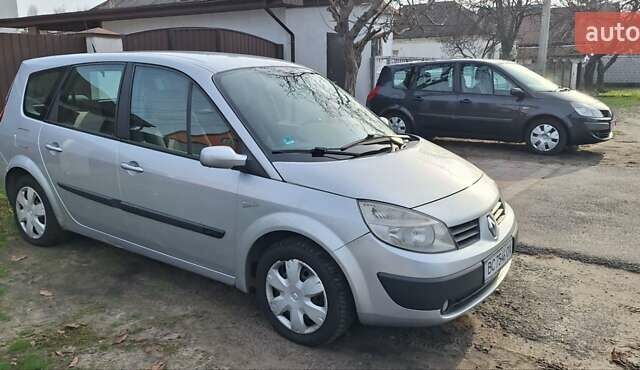 Серый Рено Гранд Сценик, объемом двигателя 1.46 л и пробегом 238 тыс. км за 5300 $, фото 1 на Automoto.ua