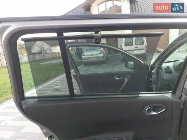 Серый Рено Гранд Сценик, объемом двигателя 1.6 л и пробегом 201 тыс. км за 4400 $, фото 18 на Automoto.ua