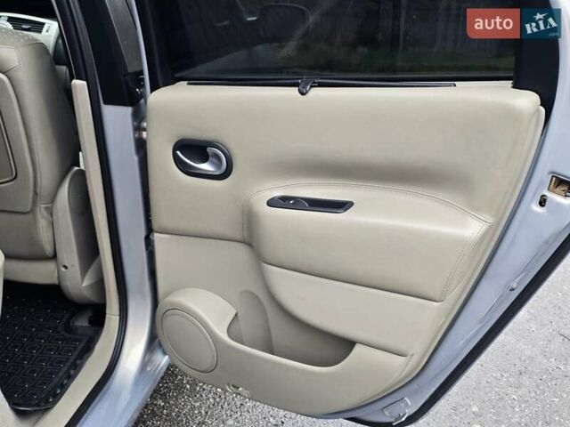 Серый Рено Гранд Сценик, объемом двигателя 2 л и пробегом 274 тыс. км за 5499 $, фото 28 на Automoto.ua