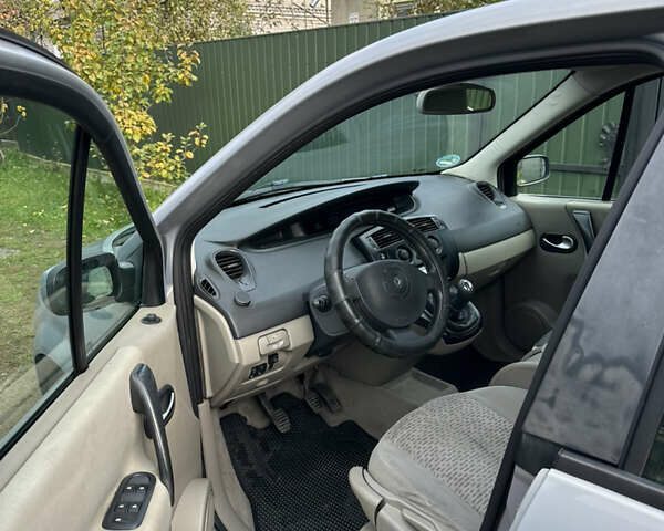 Сірий Рено Гранд Сценік, об'ємом двигуна 1.6 л та пробігом 181 тис. км за 4900 $, фото 8 на Automoto.ua