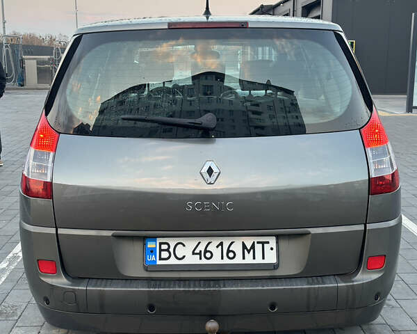 Рено Гранд Сценік 2005 у Львові на Automoto.ua Сірий Рено Гранд Сценік, об'ємом двигуна 1.6 л та пробігом 250 тис. км за 3900 $, фото 5 на Automoto.ua
