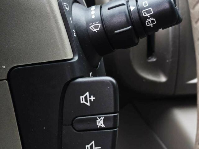 Серый Рено Гранд Сценик, объемом двигателя 2 л и пробегом 274 тыс. км за 5499 $, фото 12 на Automoto.ua