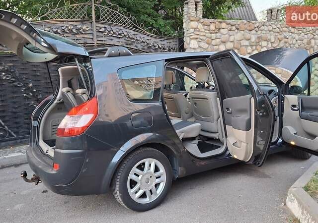 Рено Гранд Сценік 2005 у Луцьку на Automoto.ua Сірий Рено Гранд Сценік, об'ємом двигуна 1.6 л та пробігом 220 тис. км за 4899 $, фото 21 на Automoto.ua