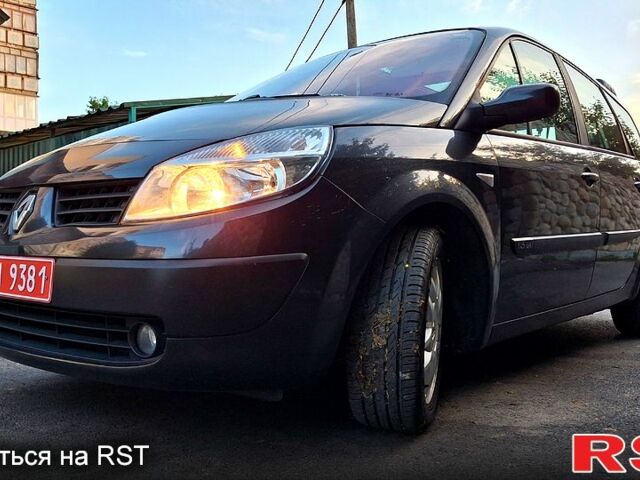 Рено Гранд Сценик 2005 в Луцке на Automoto.ua Серый Рено Гранд Сценик, объемом двигателя 1.6 л и пробегом 220 тыс. км за 4899 $, фото 1 на Automoto.ua