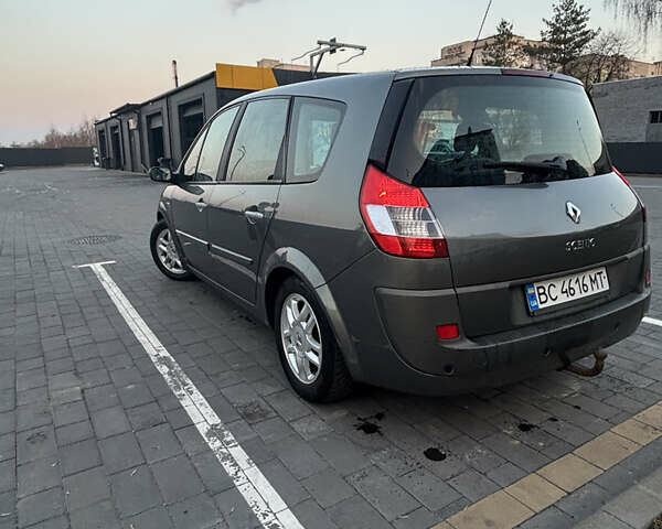 Рено Гранд Сценік 2005 у Львові на Automoto.ua Сірий Рено Гранд Сценік, об'ємом двигуна 1.6 л та пробігом 250 тис. км за 3900 $, фото 4 на Automoto.ua
