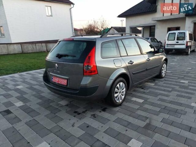 Серый Рено Гранд Сценик, объемом двигателя 1.6 л и пробегом 201 тыс. км за 4400 $, фото 4 на Automoto.ua