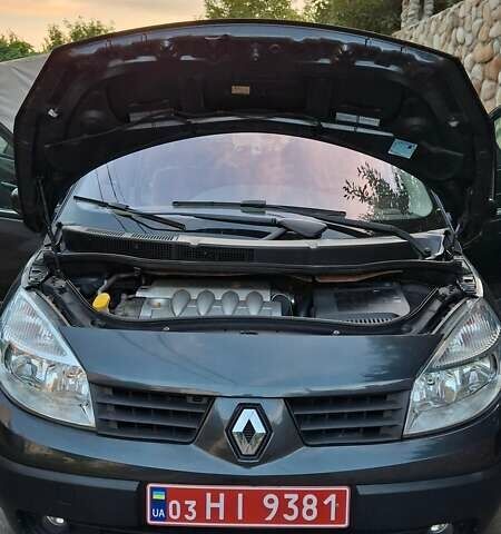 Рено Гранд Сценік 2005 у Луцьку на Automoto.ua Сірий Рено Гранд Сценік, об'ємом двигуна 1.6 л та пробігом 220 тис. км за 4899 $, фото 29 на Automoto.ua