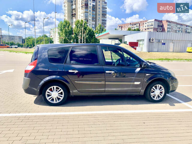 Серый Рено Гранд Сценик, объемом двигателя 2 л и пробегом 317 тыс. км за 5300 $, фото 2 на Automoto.ua