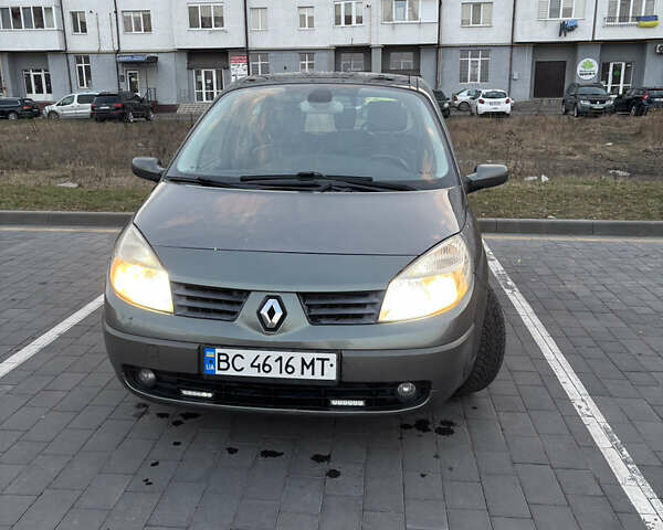 Рено Гранд Сценік 2005 у Львові на Automoto.ua Сірий Рено Гранд Сценік, об'ємом двигуна 1.6 л та пробігом 250 тис. км за 3900 $, фото 10 на Automoto.ua
