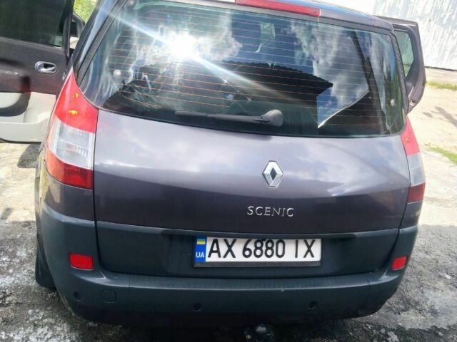 Серый Рено Гранд Сценик, объемом двигателя 2 л и пробегом 237 тыс. км за 5500 $, фото 12 на Automoto.ua