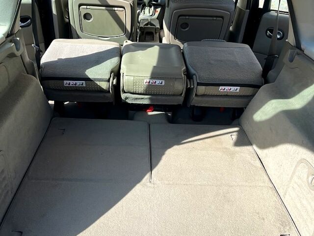 Серый Рено Гранд Сценик, объемом двигателя 2 л и пробегом 207 тыс. км за 5000 $, фото 11 на Automoto.ua