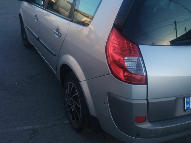 Сірий Рено Гранд Сценік, об'ємом двигуна 0 л та пробігом 245 тис. км за 4200 $, фото 5 на Automoto.ua