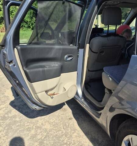 Сірий Рено Гранд Сценік, об'ємом двигуна 1.5 л та пробігом 180 тис. км за 5500 $, фото 6 на Automoto.ua