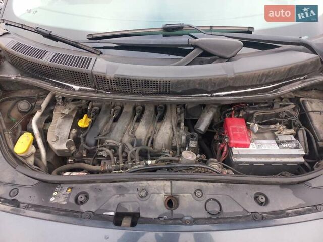 Серый Рено Гранд Сценик, объемом двигателя 2 л и пробегом 215 тыс. км за 4900 $, фото 20 на Automoto.ua