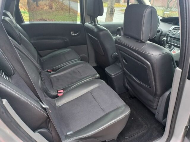 Серый Рено Гранд Сценик, объемом двигателя 1 л и пробегом 160 тыс. км за 4950 $, фото 14 на Automoto.ua