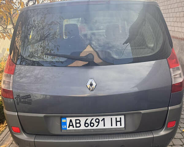 Серый Рено Гранд Сценик, объемом двигателя 2 л и пробегом 253 тыс. км за 4300 $, фото 3 на Automoto.ua