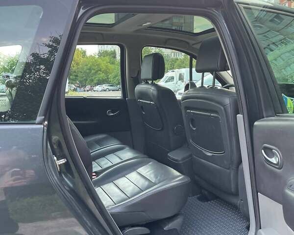 Сірий Рено Гранд Сценік, об'ємом двигуна 2 л та пробігом 310 тис. км за 6000 $, фото 12 на Automoto.ua