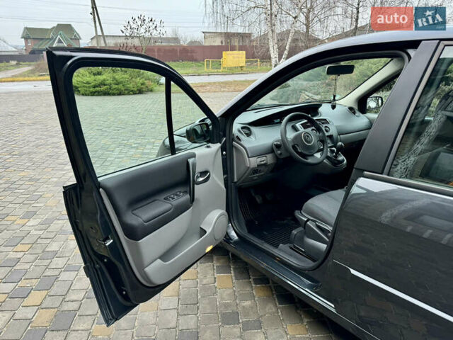 Серый Рено Гранд Сценик, объемом двигателя 1.6 л и пробегом 188 тыс. км за 6200 $, фото 23 на Automoto.ua