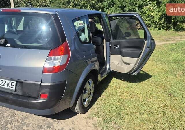 Сірий Рено Гранд Сценік, об'ємом двигуна 1.5 л та пробігом 180 тис. км за 5500 $, фото 10 на Automoto.ua